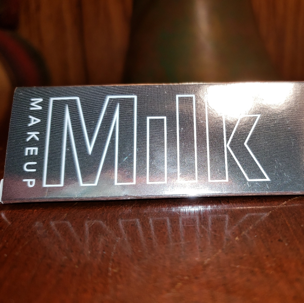 Milk Makeup Kush Lip Scrub in Snowcap